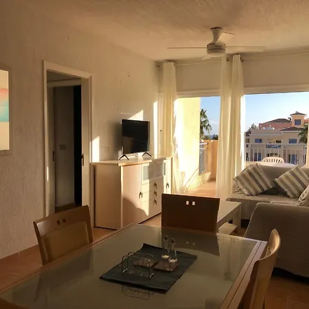 Limnaria Gardens - 1 Bedroom, Sunny With Stunning Pool Views Пафос