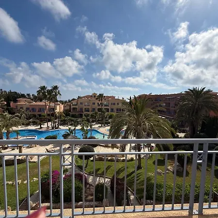 Limnaria Gardens - 1 Bedroom, Sunny With Stunning Pool Views Paphos