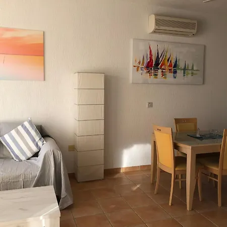 Limnaria Gardens - 1 Bedroom, Sunny With Stunning Pool Views *