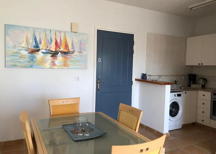 Limnaria Gardens - 1 Bedroom, Sunny With Stunning Pool Views *